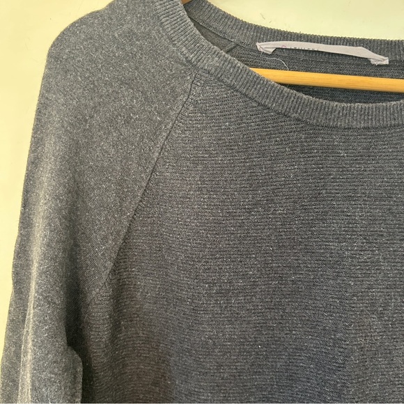 Athleta Classic Crew Neck Sweater Grey Size S - Picture 2 of 8